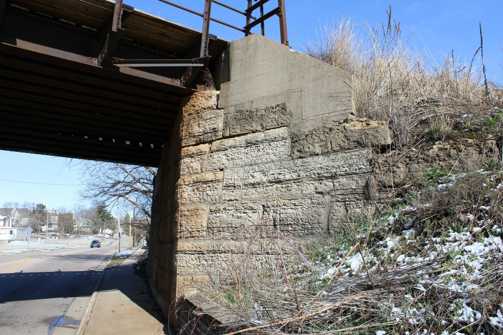 North abutment